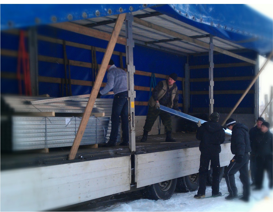 Перевозка торгового оборудования в Санкт-Петербурге с грузчиками