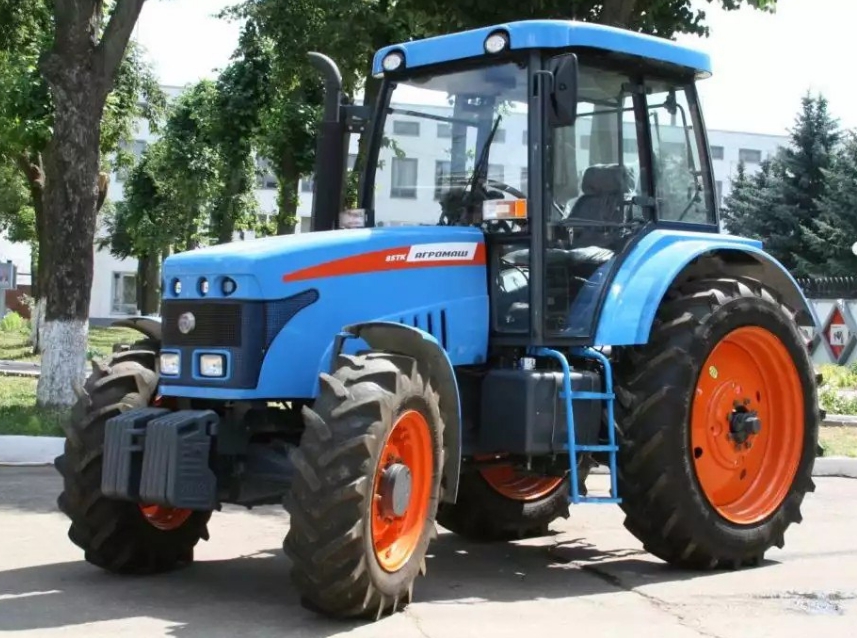 Предлагаем арендовать трактор АГРОМАШ в Челябинске